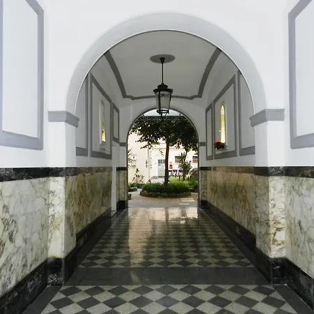 The Artist House شقة *